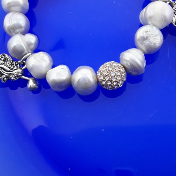 Mermaid Pearl Stretch Charm Bracelet - Picture 5 of 5